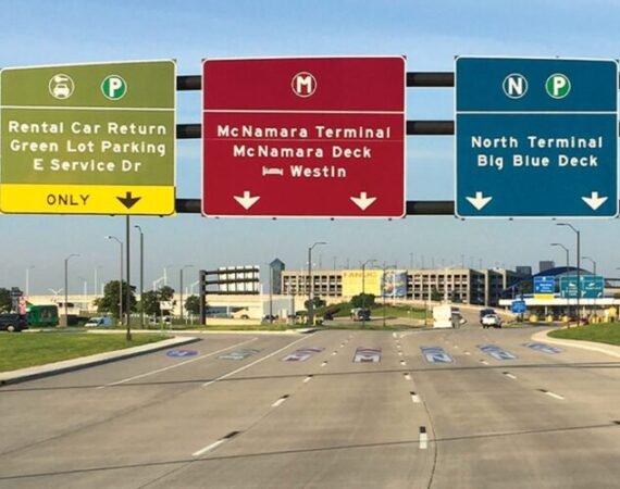 Royal Diamond shuttle service from Windsor Ontario to Detroit Metropolitan Airport